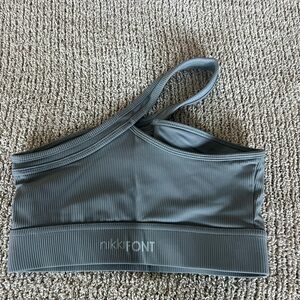 nikkie font Asymmetric Sports Bra